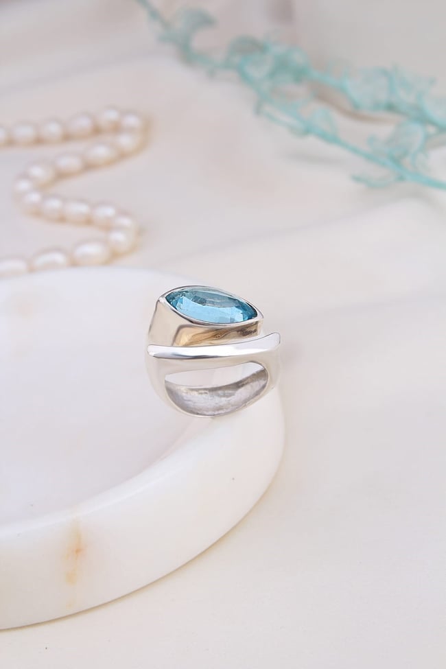 Aquamarine Rengi Taşlı Özel Tasarım Gümüş Yüzük