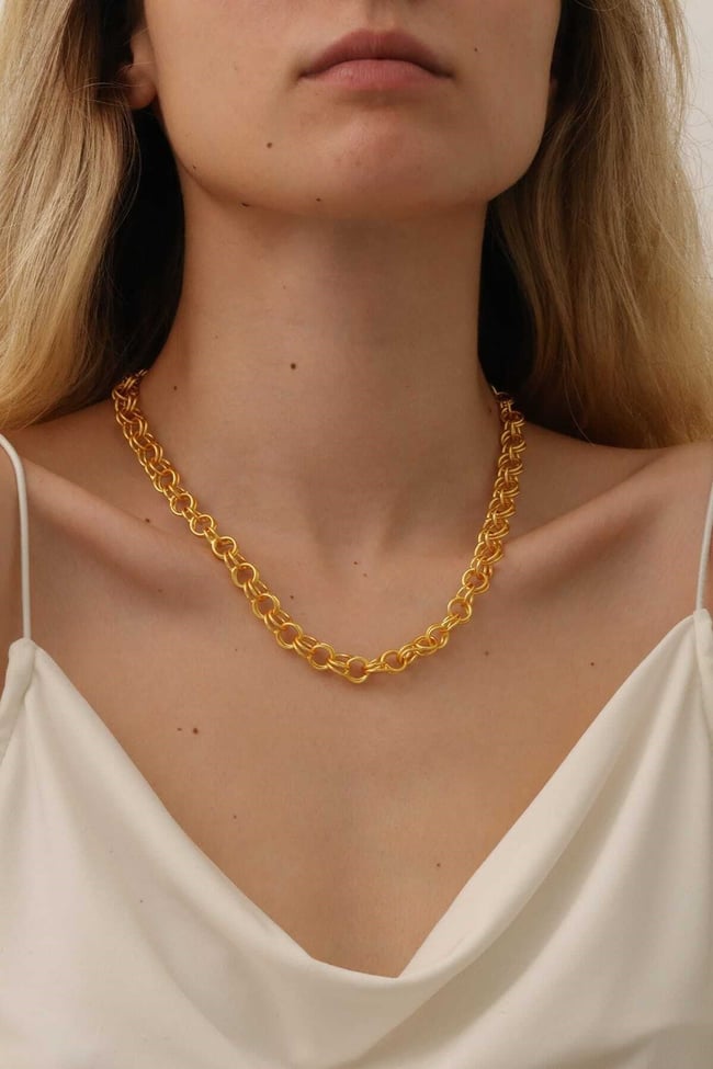 Halka Detaylı Tasarım Kolye
