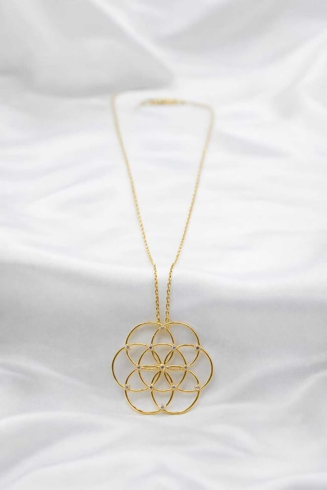 Lotus Beyaz Taşlı Kolye