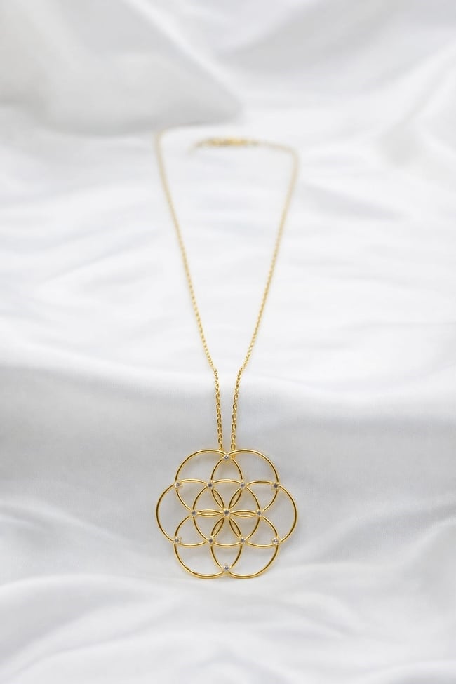 Lotus Beyaz Taşlı Kolye