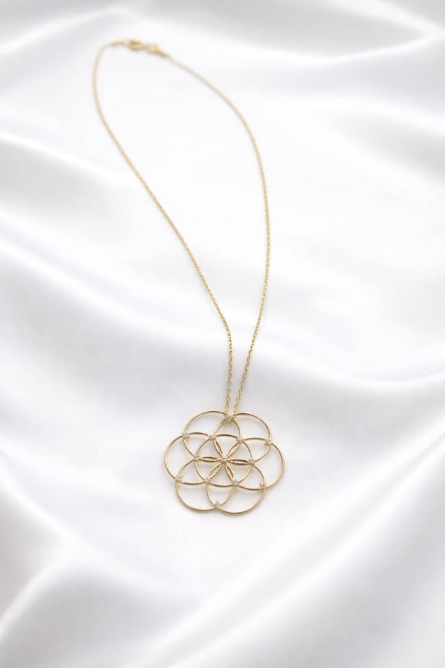Lotus Beyaz Taşlı Kolye