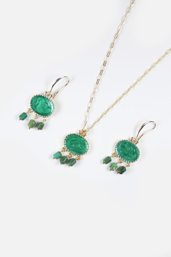 Mine Detaylı Yeşil Firuze Taşlı Püsküllü Küpe ve Kolye Set
