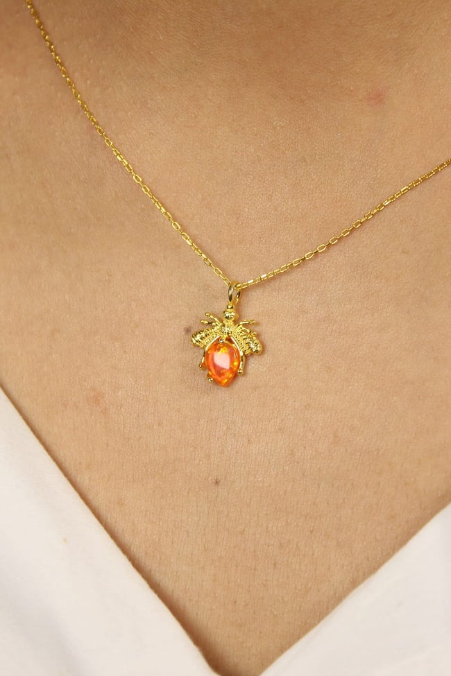 Opal Taşlı Arı Tasarım Kolye