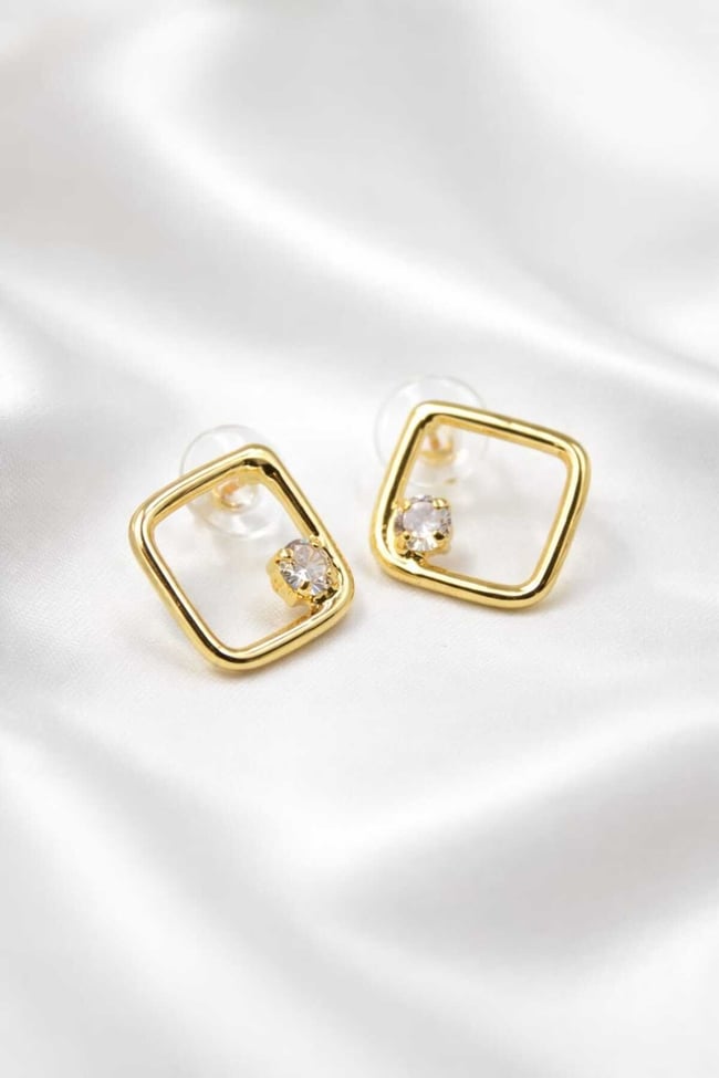 Şık Kare Gold Küpe