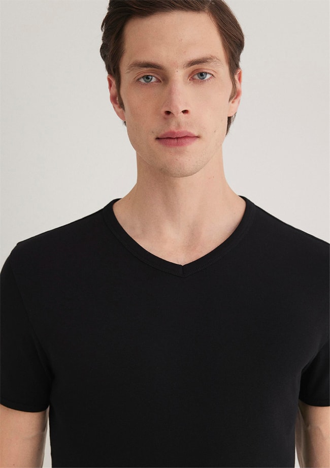 Mavi 063748-900 Erkek Siyah V Yaka T-Shirt
