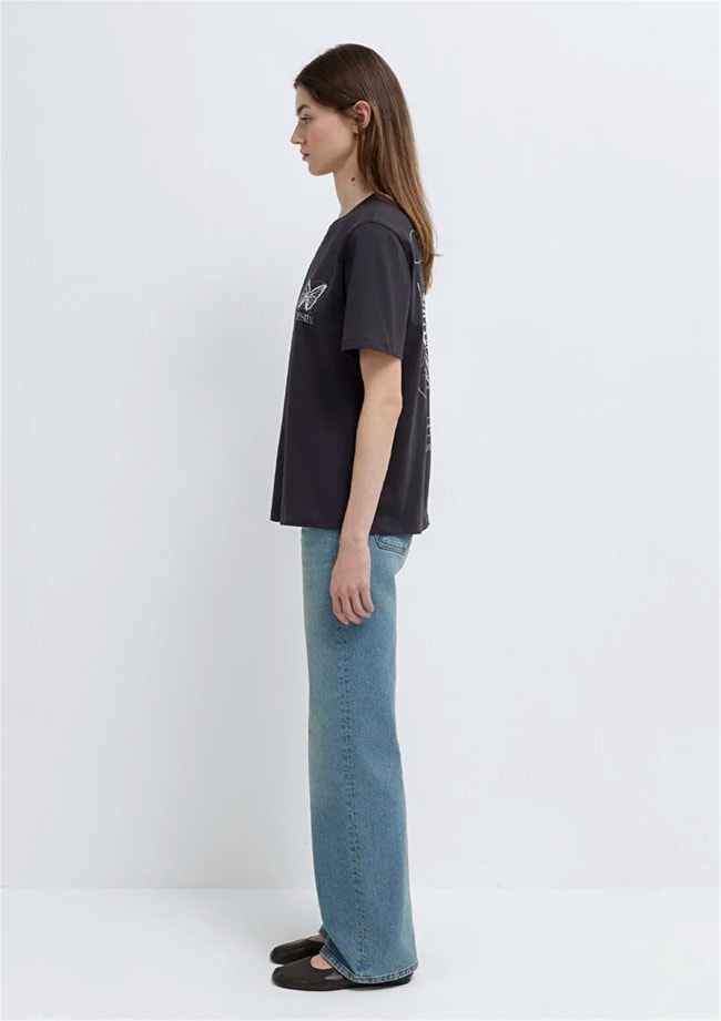 Mavi Y26 M1613871-70087 Komur Kadın Regular Kelebek Baskılı T-shirt