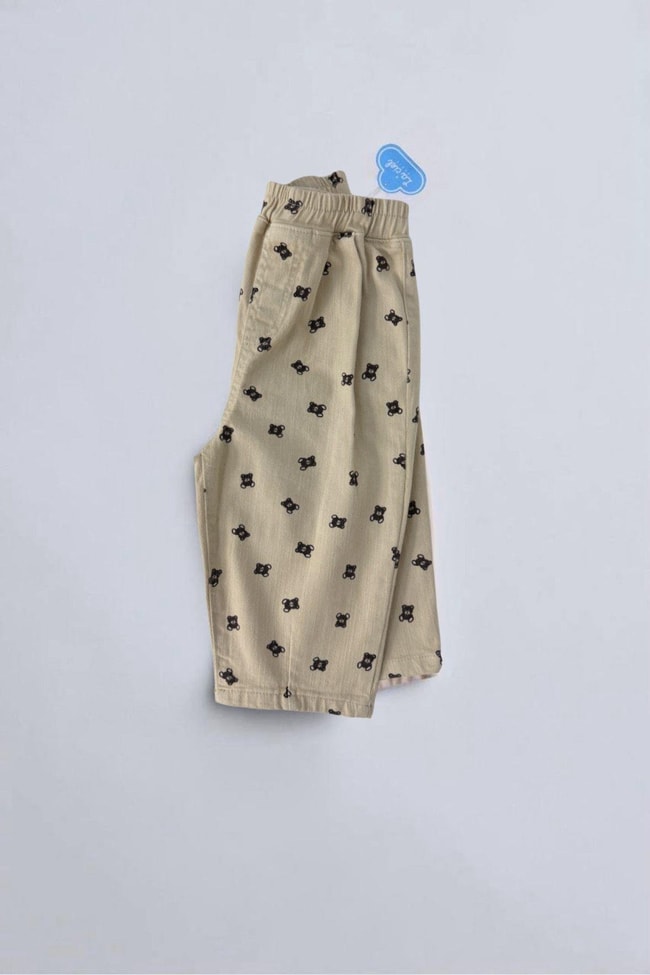 Unisex Çocuk Pamuklu Bej Ayıcık Desenli Bermuda Şort - Elastik Bel