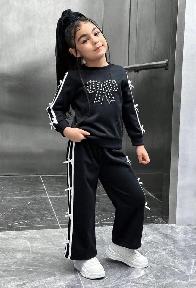 Kız Çocuk Pamuklu Siyah Fiyonklu İncili Şerit Detaylı Eşofman Takım