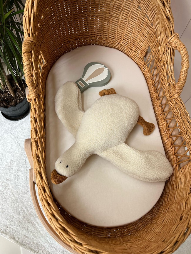 Peluş Kaz Uyku Arkadaşı - Yumuşak Dokulu, Sarılabilir Tasarım