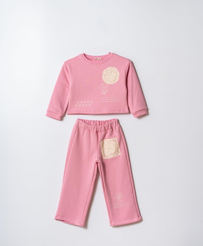 Kız Çocuk Pamuklu Pembe Dantel Aplikeli Yazı Baskılı Eşofman Takımı - Geniş Paça İki Parça Set