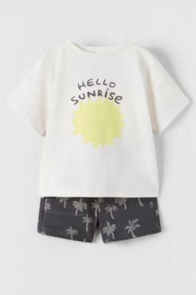 Erkek Çocuk Yazlık Pamuklu Şortlu Takım – Güneş & Palmiye Desenli
