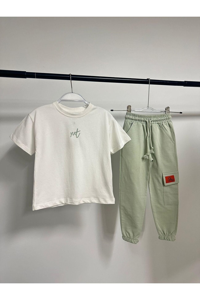 Erkek Çocuk Desenli Beyaz Pamuklu T-shirt Çizgili Jogger Eşofman Alt-üst Takım