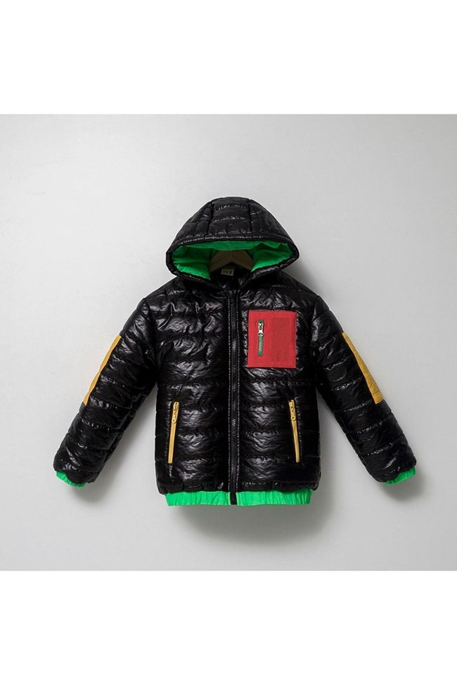 Erkek Çocuk Siyah Içi Polarlı Kapüşonlu Şişme Mont