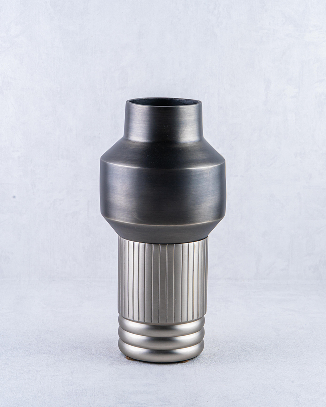DekuvaGRİ TABANLI VAZO 17*36MİKASA MOOR P309.347635