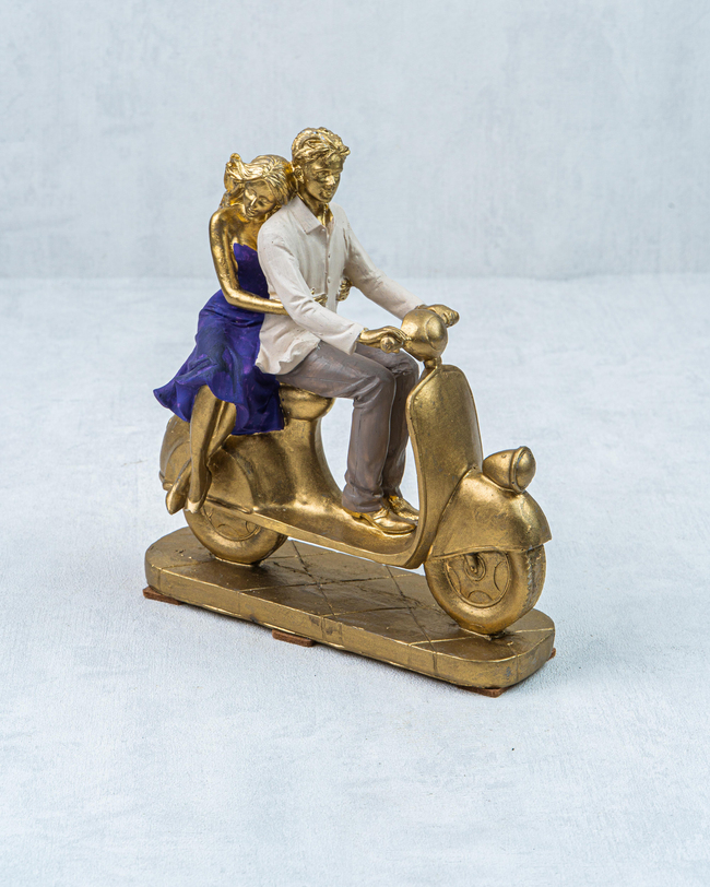 DekuvaPOLYESTER OBJEINVEE HOME STATUE-2