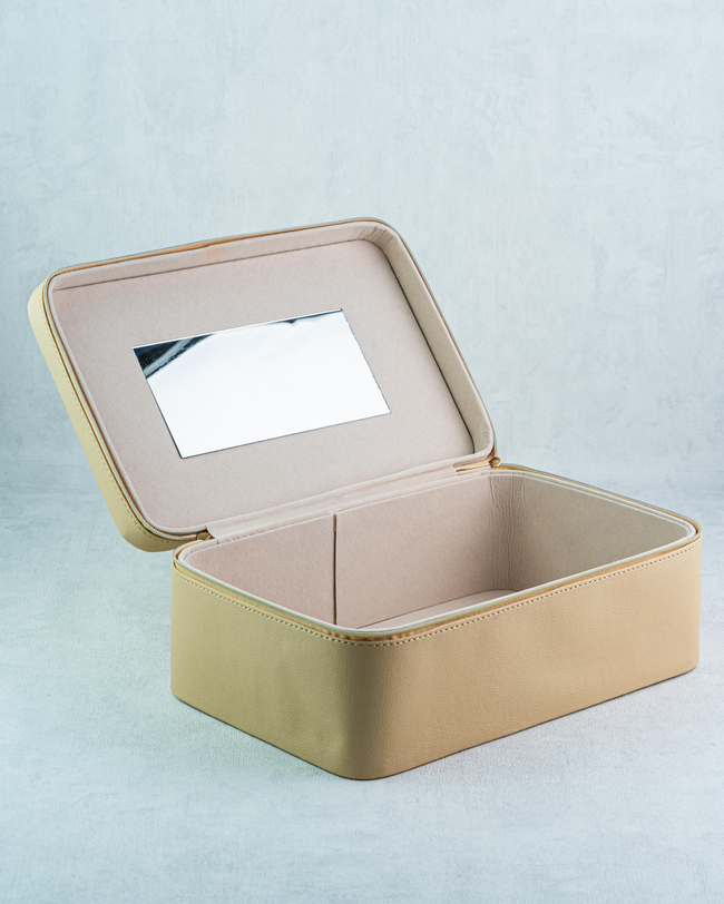 DekuvaVİTALE GOLD DİKDÖRTGEN DERİ KUTUEVDEMA AK.LD0102