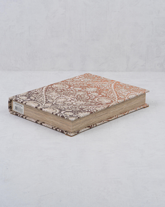 Mikasa MoorMikasa Moor Ottomon Borda Kitap KutuMİKASA MOOR P126.818984