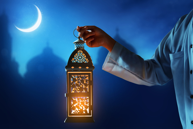 Ramazan ayında zihinsel arınma süreci Bayram ziyaretleri sırasında enerji alanları İnsanlar arası etkileşimde enerji alışverişi Bayram sonrası enerji yenilenme ritüelleri
