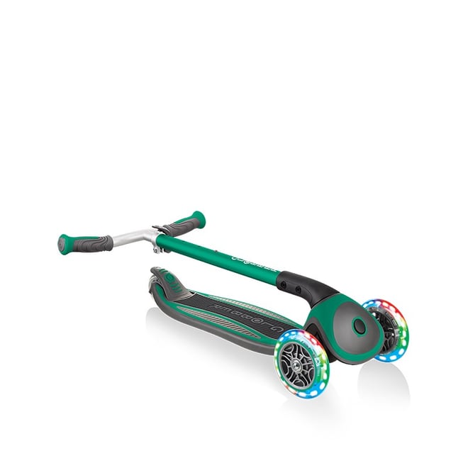Globber Master Işıklı Katlanabilir Scooter - Koyu Yeşil