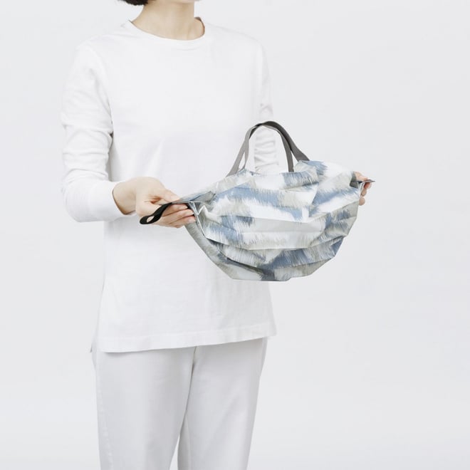 Shupatto Compact Bag M - Floating Clouds