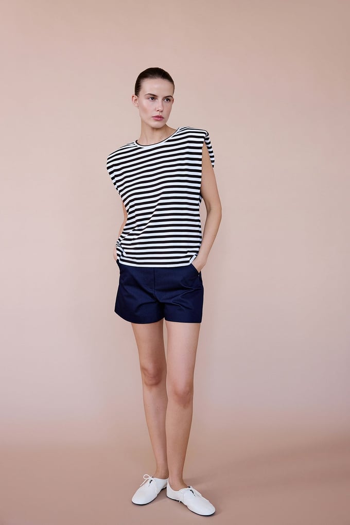 Padded Knit Brown White T-shirt