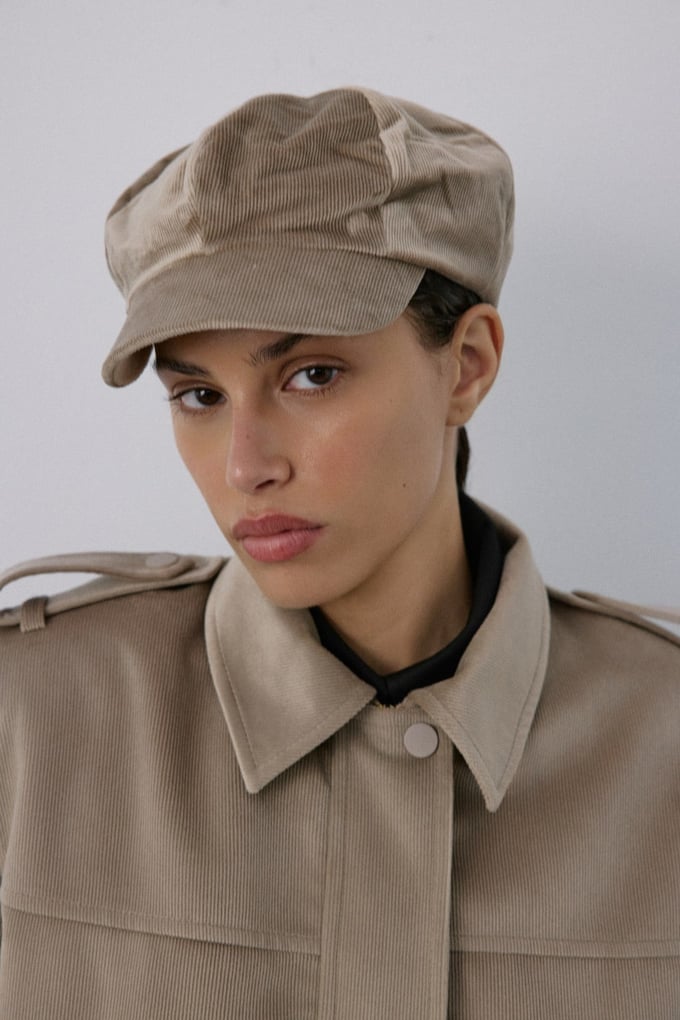 Velvet Short Curved Brim Camel Hat