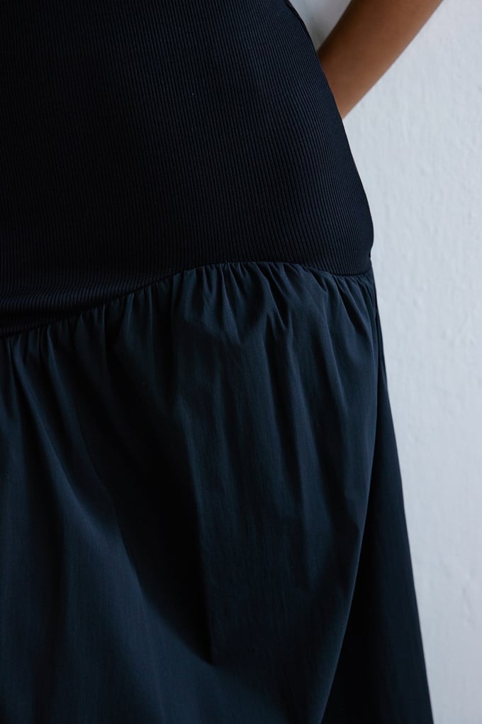 High Waist Ruched Midi Black Skirt