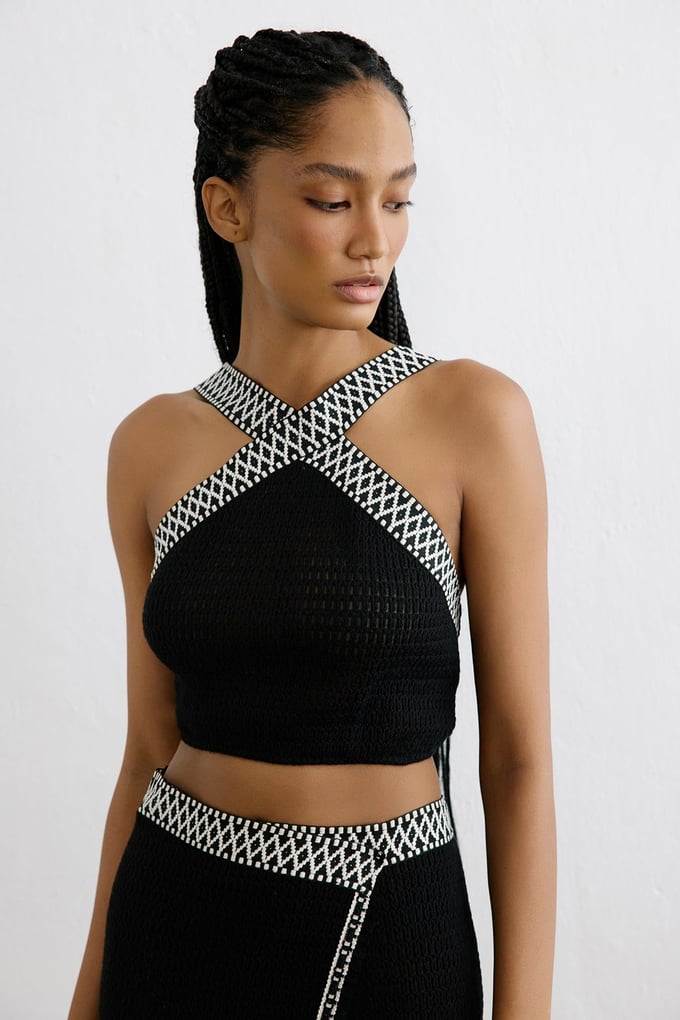 Sırt Bağlamalı Crop Siyah Bluz