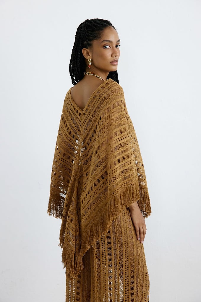 V Yaka Saçaklı Dantel Camel Tunik