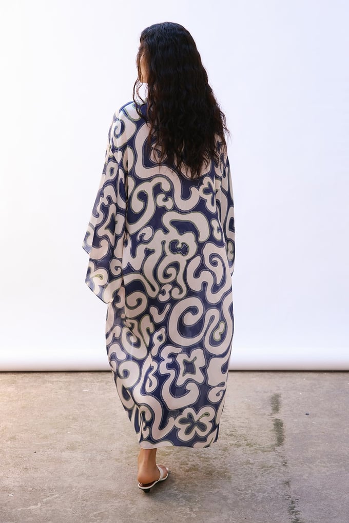 Patterned Wide Sleeved Midi Navy Blue Kimono