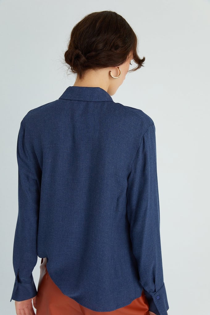 Lacivert Yakası Drape Detaylı Gömlek