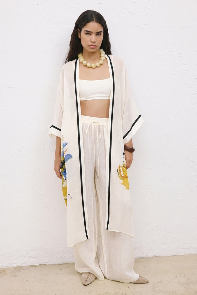 Off-Shoulder Black Striped Patterned Ecru Kimono