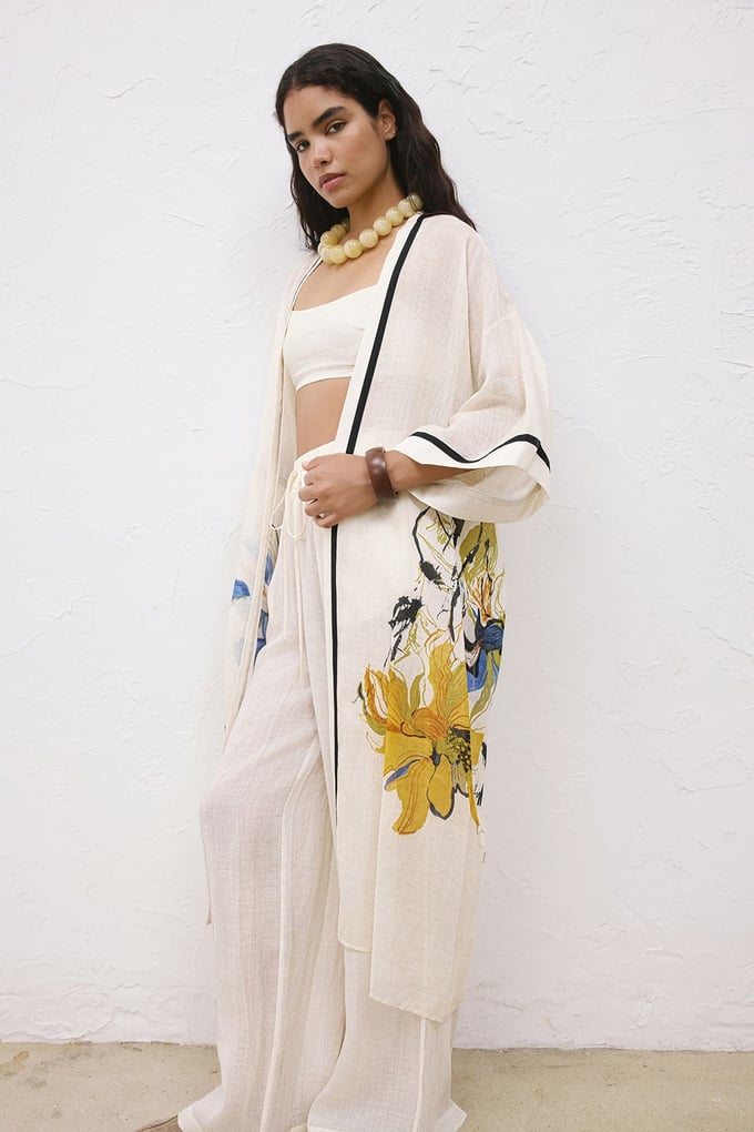 Off-Shoulder Black Striped Patterned Ecru Kimono