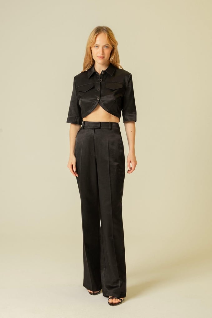 Pocket Detail Short Sleeve Black Crop Shirt