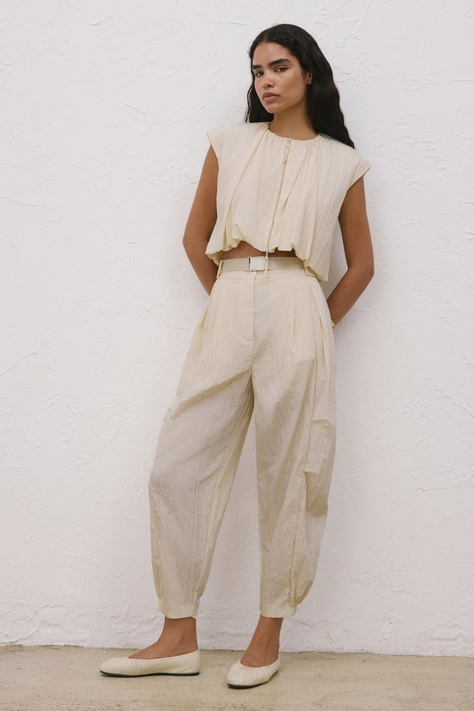 Metal Buckle Pleated Pocket Ecru Pants
