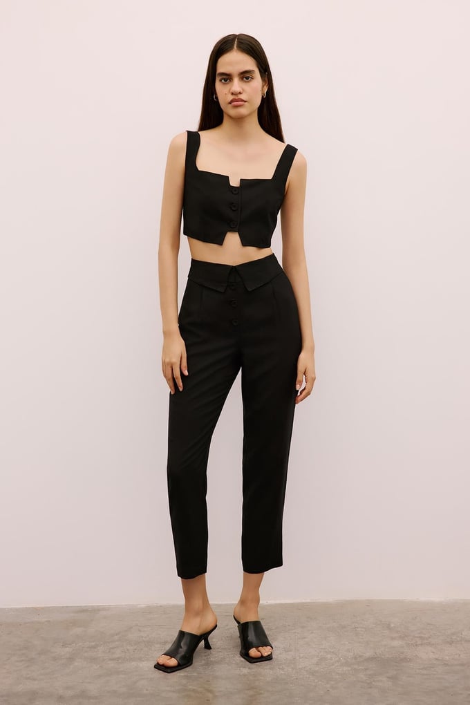 Pleated Relaxed-Fit Black Trousers