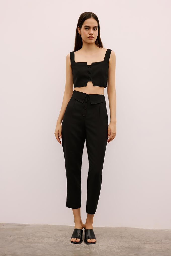 Pleated Relaxed-Fit Black Trousers
