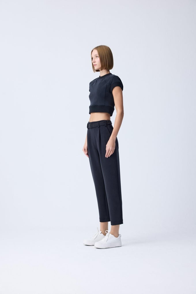Knit Band Detail Knit Black Blouse
