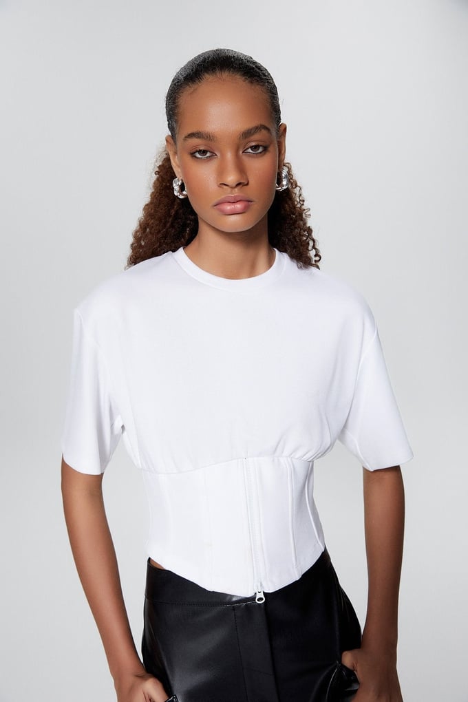 Fermuar Detaylı Beyaz Crop T-Shirt