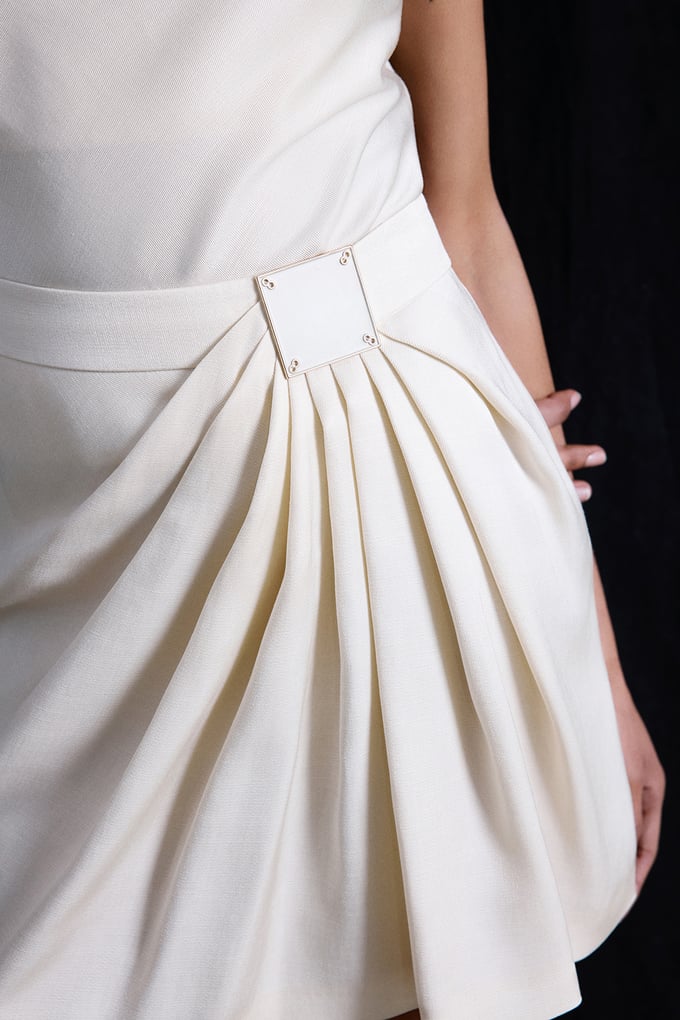 Accessory Detailed Mini Ecru Skirt