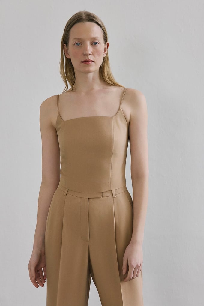 Sleeveless Back Zipper Camel Tank Top