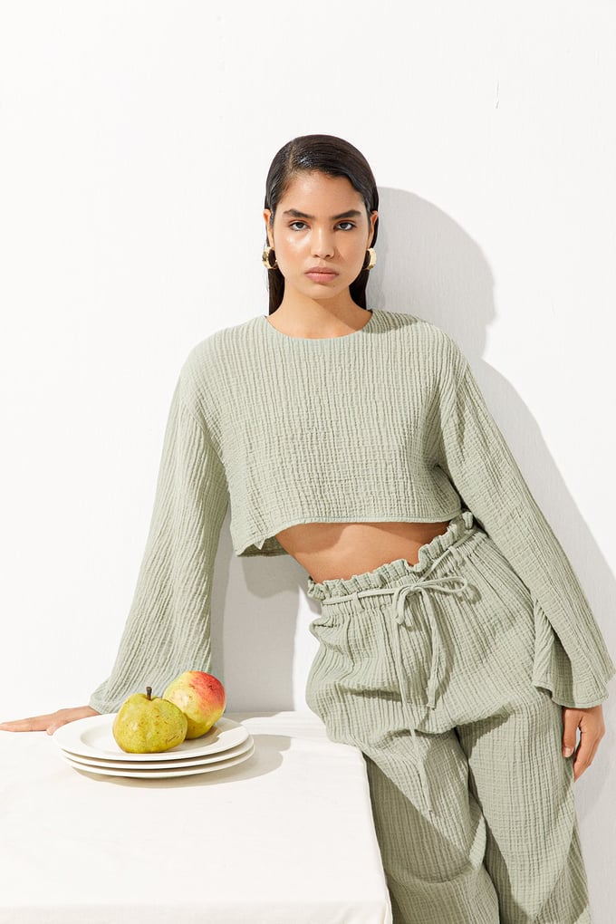Basic Crop Bluz