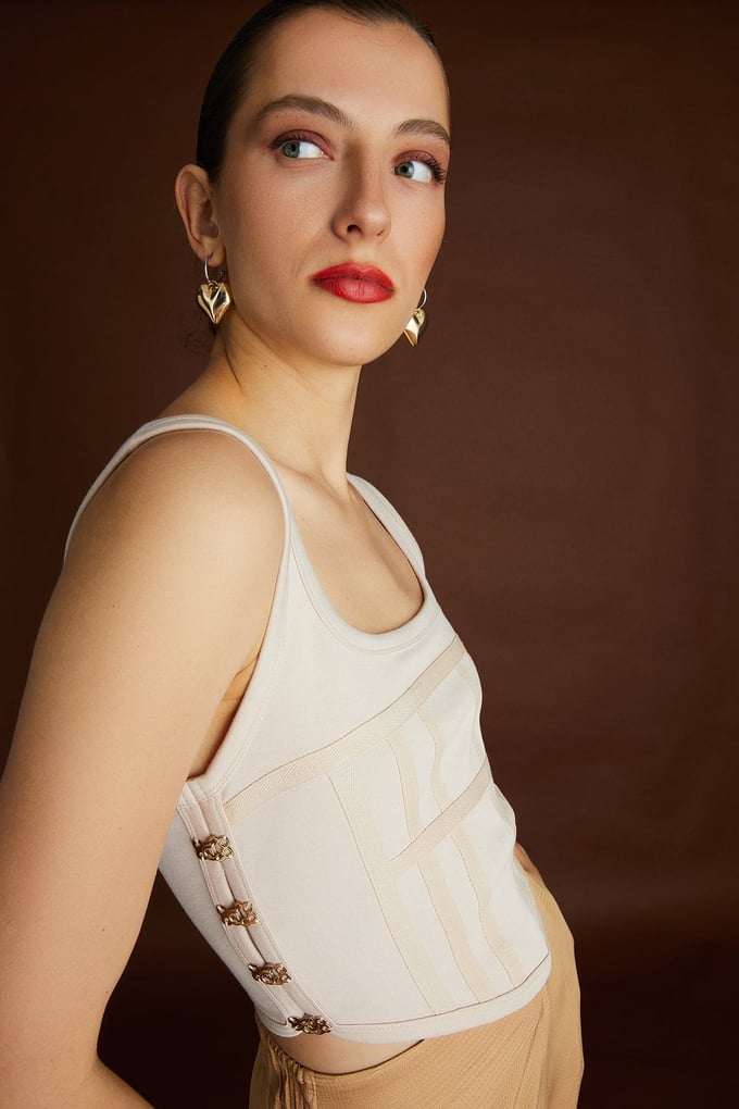 Bej Korse İlhamlı Crop Bluz