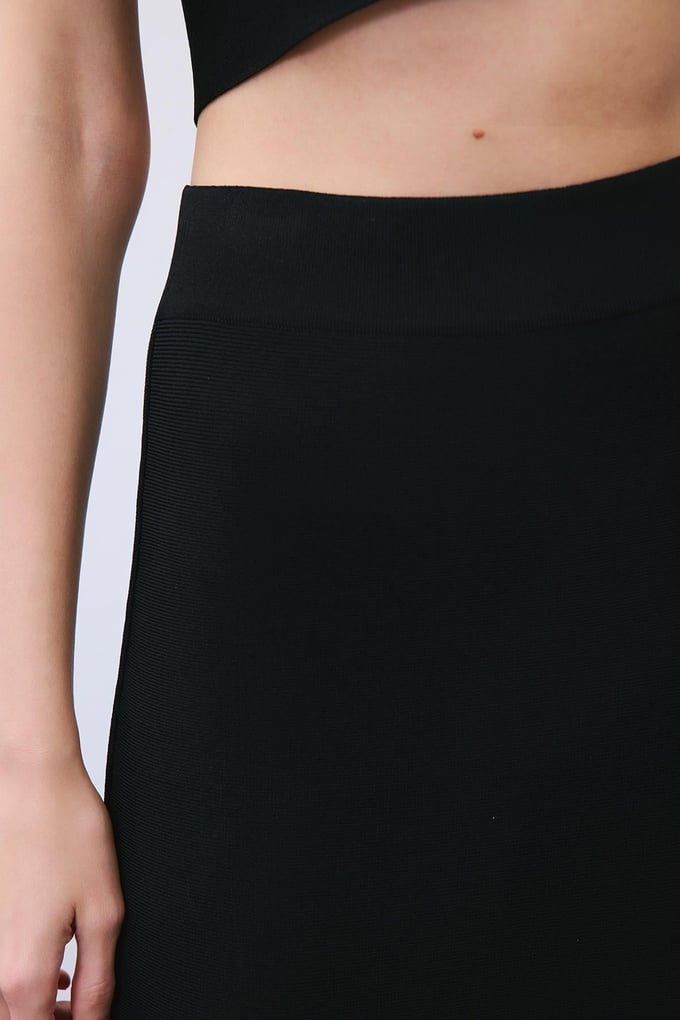 Black Knit Midi Skirt with Elastic Waist