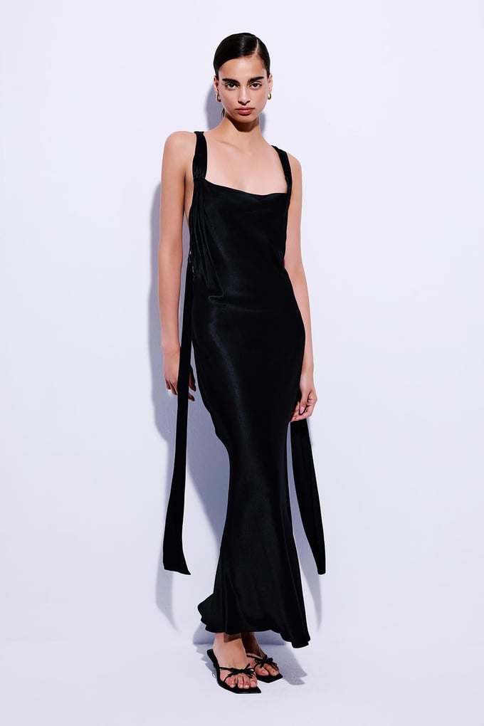Cross Back Detailed Black Midi Dress  
