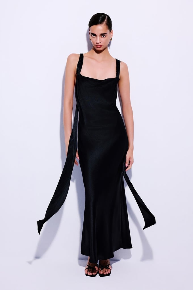 Cross Back Detailed Black Midi Dress  