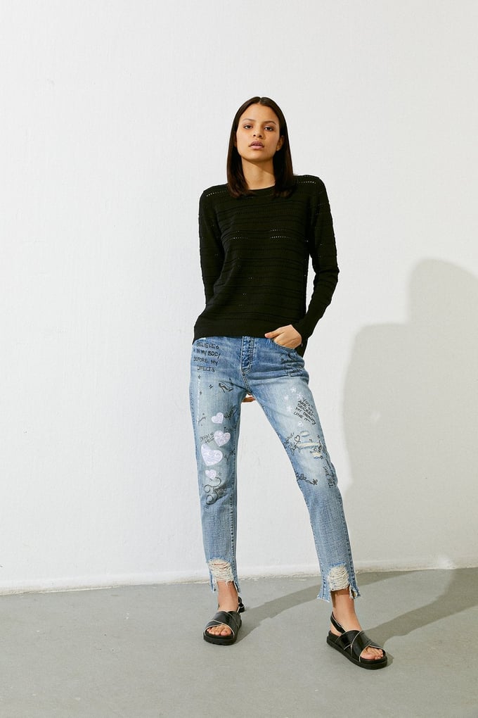 Deforme Detaylı Kısa Paça Jean