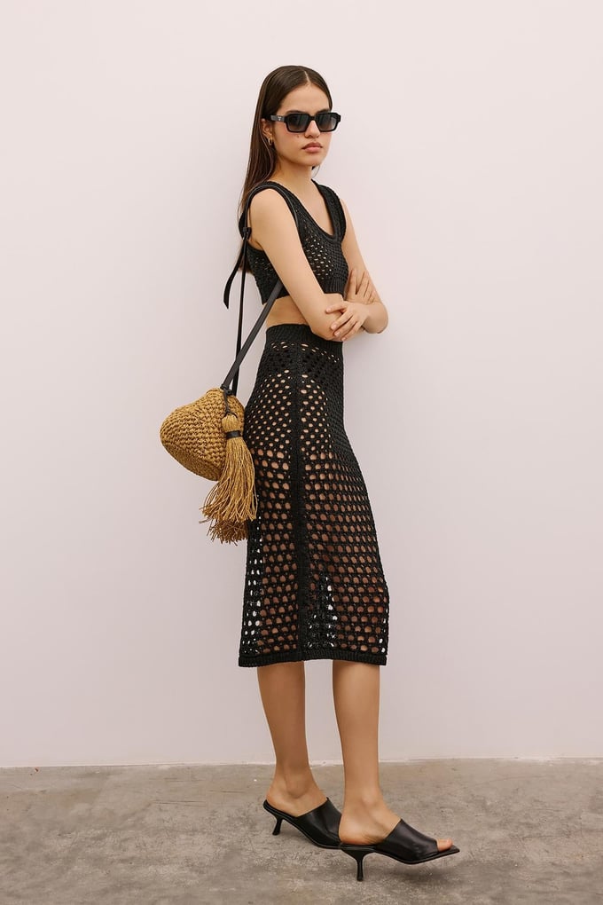 Open-Knit Ribbed Black Midi Skirt