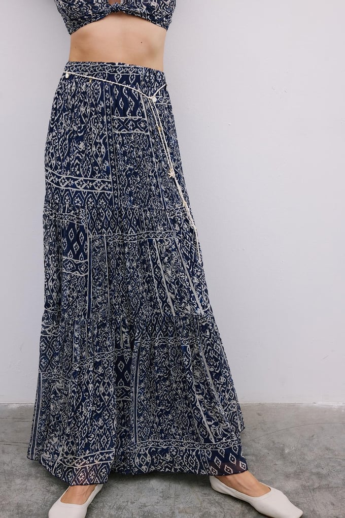 Patterned Belted Long Navy Skirt