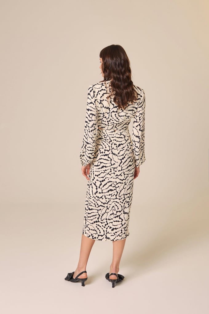 Drape Detaylı Desenli Siyah Etek